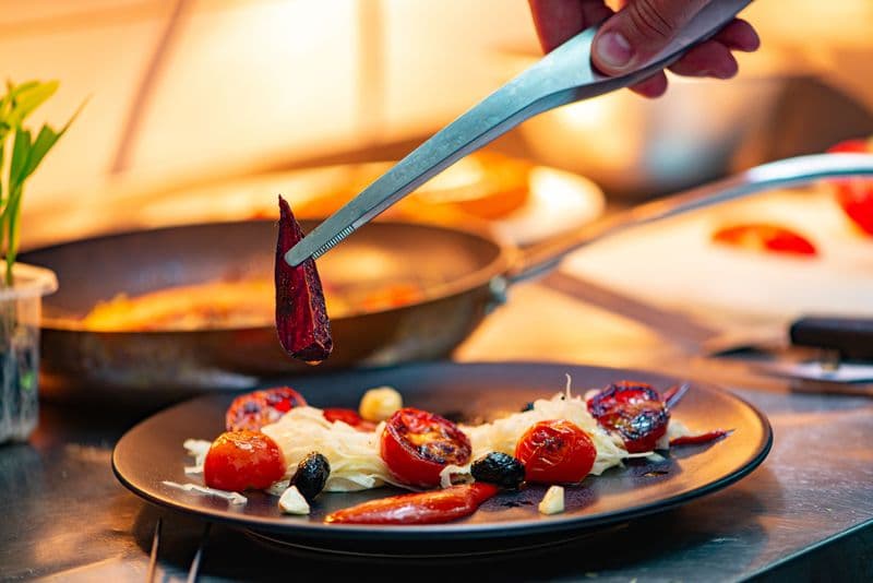 kitchen-plating